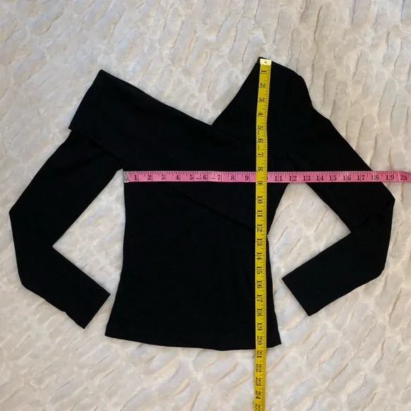 Black Asymmetrical Long Sleeve Stretch Knit Top XS - Picture 6 of 6
